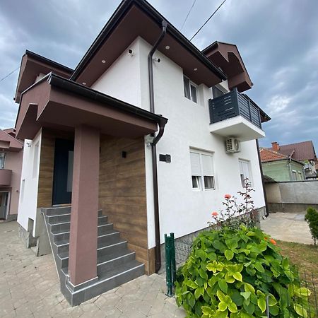 Apartmani Lazarevic Jagodina Εξωτερικό φωτογραφία